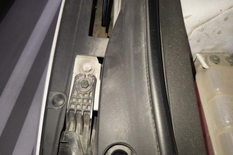 Used BYD Han 2020 EV Long-Range Luxury Model Engine Bay Right