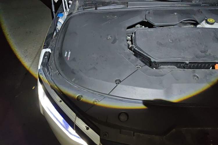 Used BYD Han 2020 DM Four-Wheel Drive Performance Edition Prestige Model Engine Bay Right