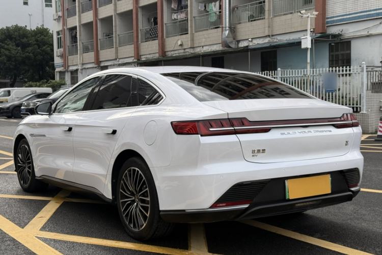 Used BYD Han 2020 EV Long-Range Luxury Model Exterior 4