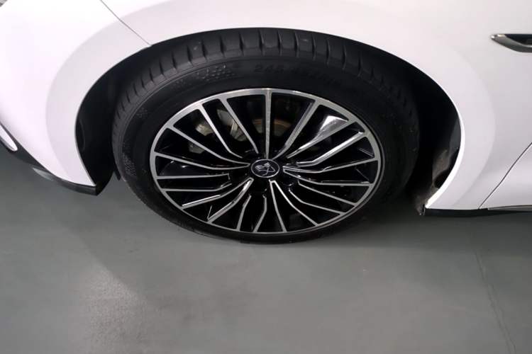 Used BYD Han 2020 EV Long-Range Luxury Model Exterior 4