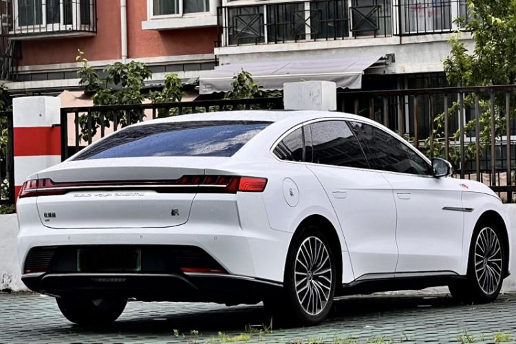 Used BYD Han 2020 EV Long-Range Luxury Model Exterior 4