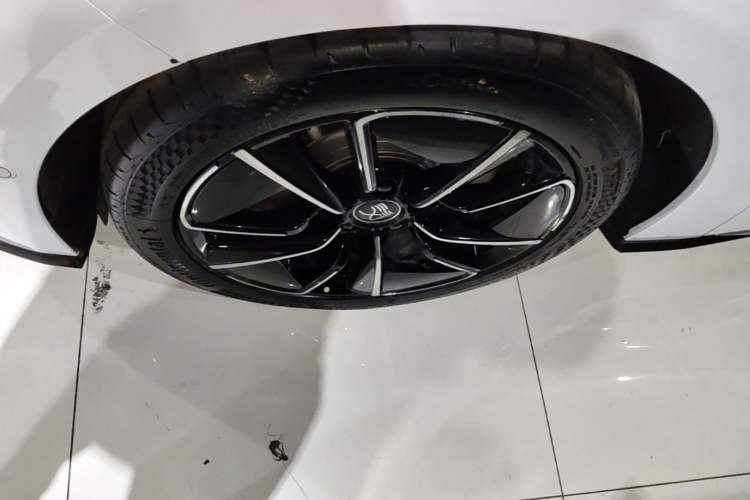 Used BYD Han 2020 EV Four-Wheel Drive High-Performance Flagship Model Exterior 4