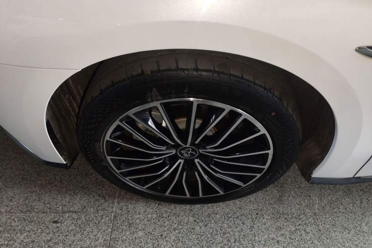 Used BYD Han 2020 DM Four-Wheel Drive Performance Edition Prestige Model Exterior 4