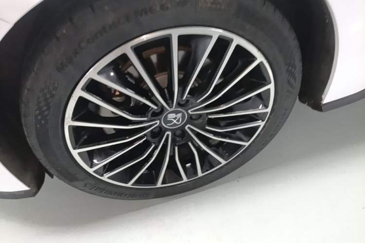 Used BYD Han 2020 EV Long-Range Luxury Model Exterior 4