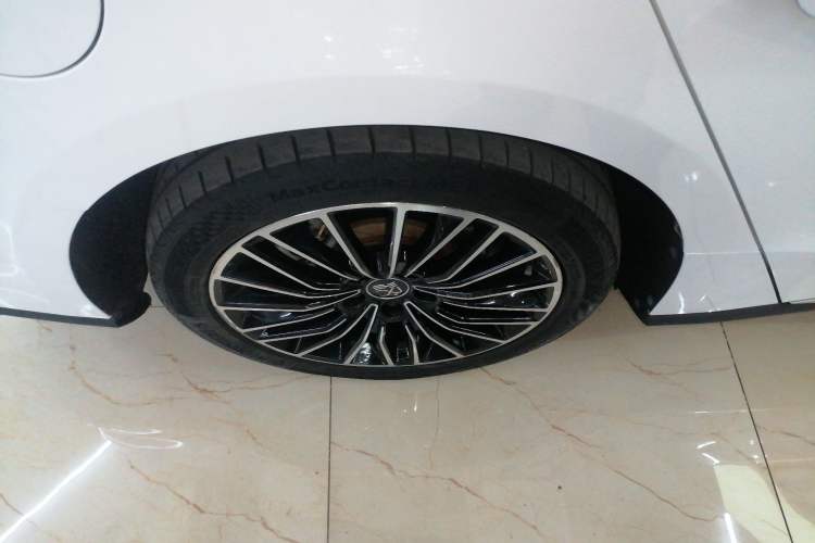 Used BYD Han 2020 DM Four-Wheel Drive Performance Edition Prestige Model Exterior 5