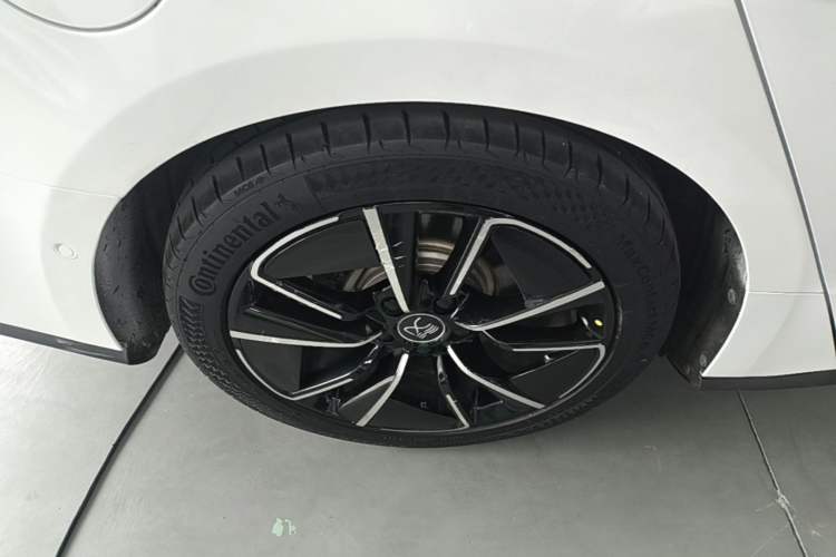 Used BYD Han 2020 EV Four-Wheel Drive High-Performance Flagship Model Exterior 5