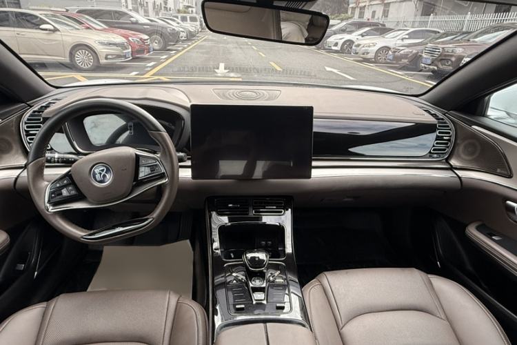 Used BYD Han 2020 EV Long-Range Luxury Model Exterior 6