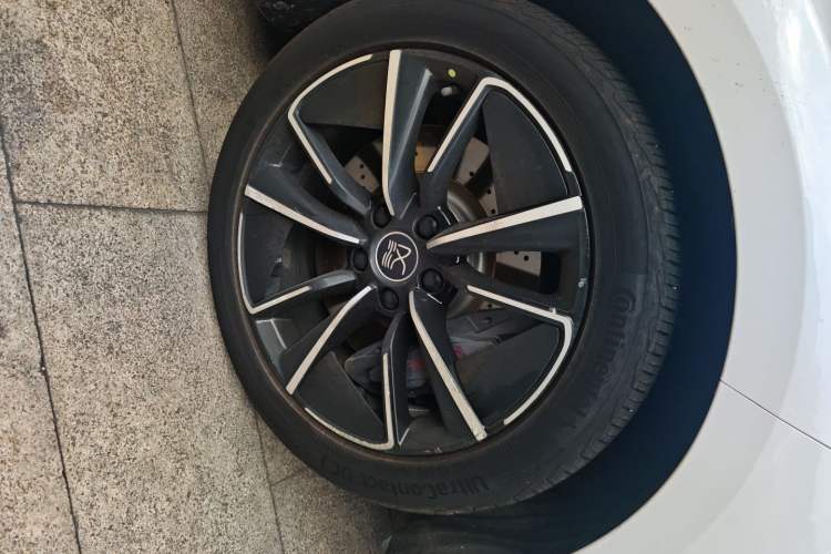 Used BYD Han 2020 EV Four-Wheel Drive High-Performance Flagship Model Exterior 7
