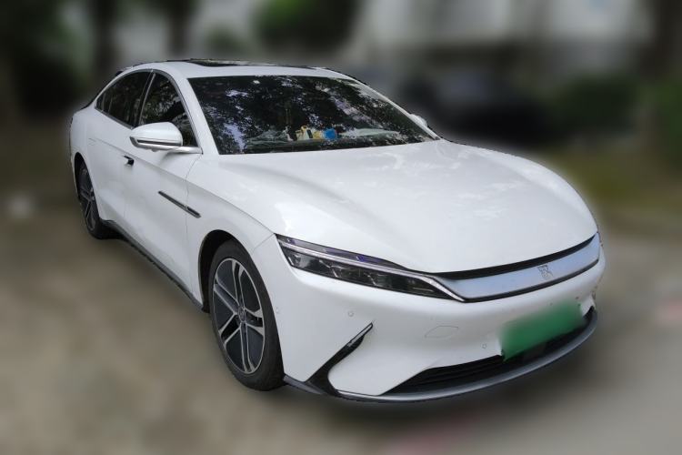 Used BYD Han 2020 EV Long-Range Deluxe Model Front Right 45 Deg
