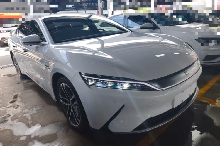 Used BYD Han 2020 EV Long-Range Deluxe Model Front Right 45 Deg