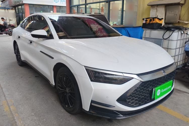 Used BYD Han 2020 DM Four-Wheel Drive Performance Edition Luxury Model Front Right 45 Deg