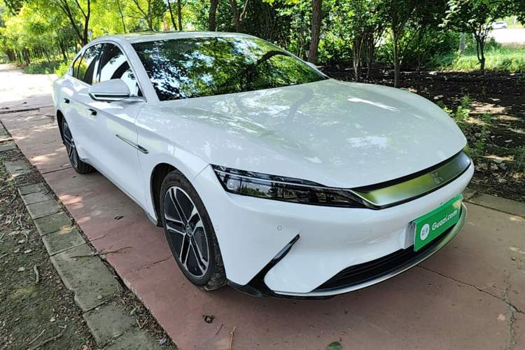 Used BYD Han 2020 EV Long-Range Deluxe Model Front Right 45 Deg
