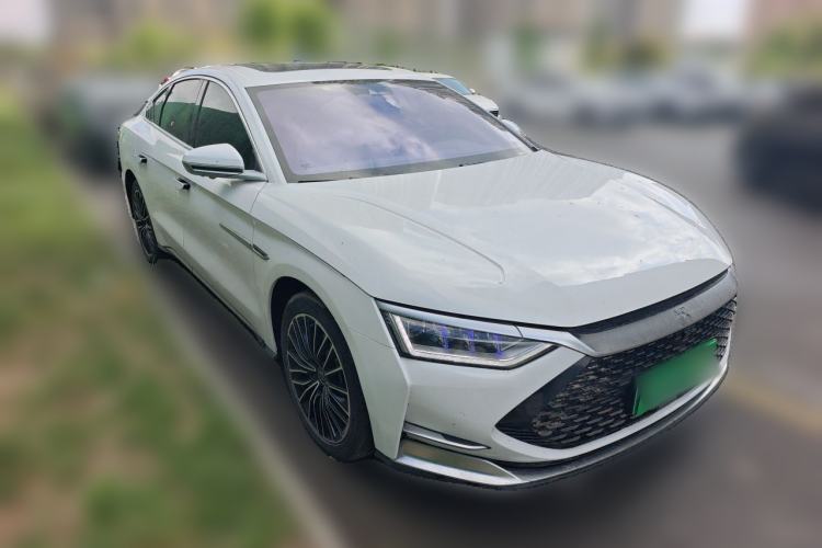 Used BYD Han 2020 DM Four-Wheel Drive Performance Edition Luxury Model Front Right 45 Deg