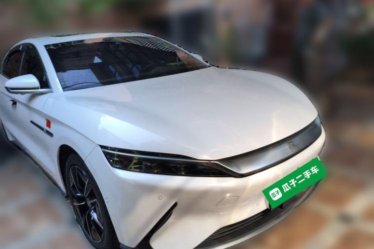 Used BYD Han 2020 EV Four-Wheel Drive High-Performance Flagship Model Front Right 45 Deg