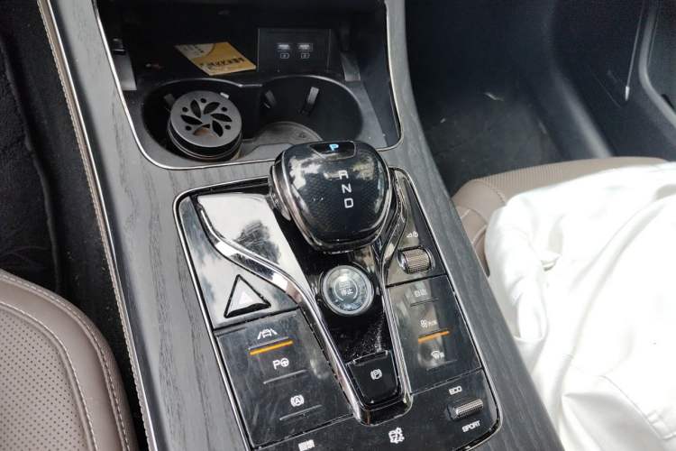 Used BYD Han 2020 EV Four-Wheel Drive High-Performance Flagship Model Gear Lever