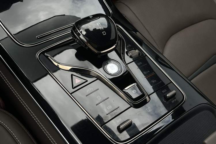 Used BYD Han 2020 EV Long-Range Luxury Model Gear Lever