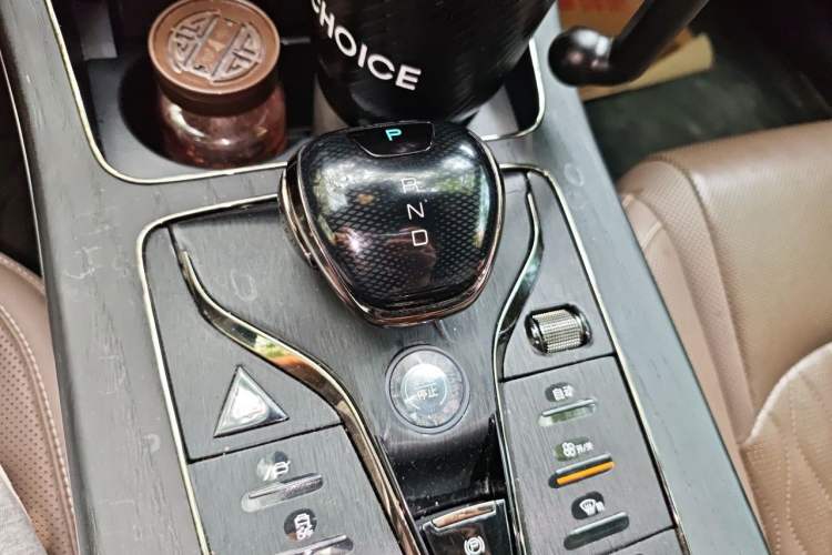 Used BYD Han 2020 DM Four-Wheel Drive Performance Edition Prestige Model Gear Lever