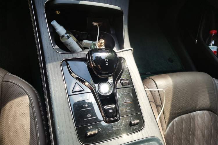 Used BYD Han 2020 EV Four-Wheel Drive High-Performance Flagship Model Gear Lever