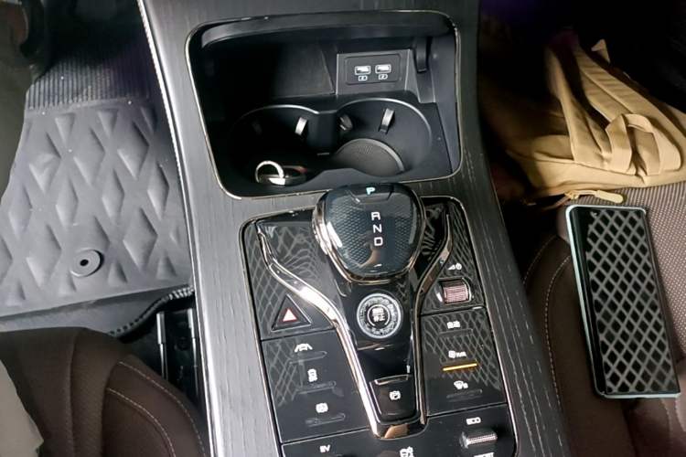 Used BYD Han 2020 DM Four-Wheel Drive Performance Edition Prestige Model Gear Lever