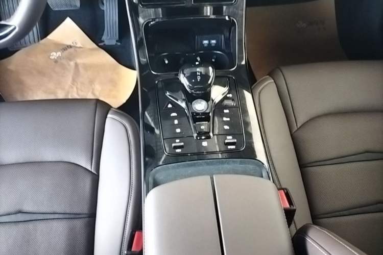 Used BYD Han 2020 DM Four-Wheel Drive Performance Edition Luxury Model Gear Lever