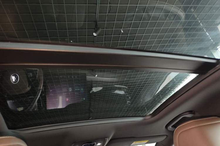 Used BYD Han 2020 DM Four-Wheel Drive Performance Edition Luxury Model Headliner