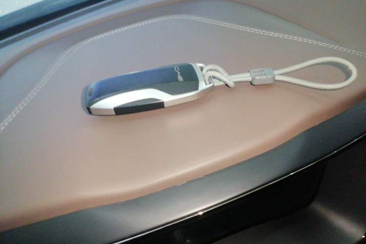 Used BYD Han 2020 DM Four-Wheel Drive Performance Edition Prestige Model Interior 1