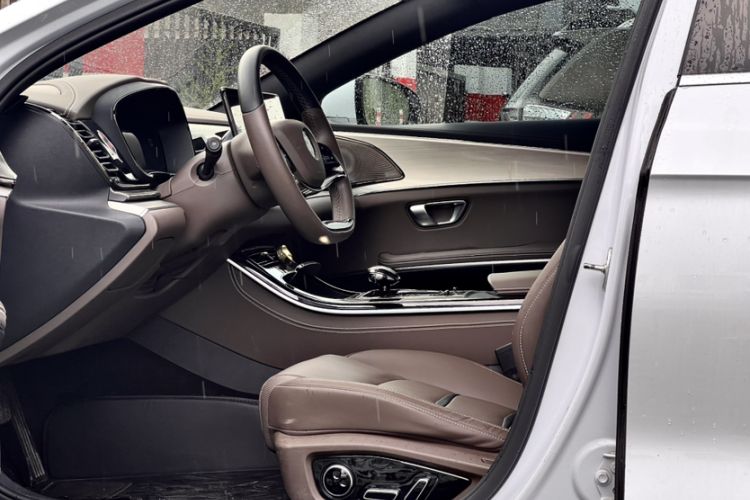 Used BYD Han 2020 EV Long-Range Luxury Model Interior 3