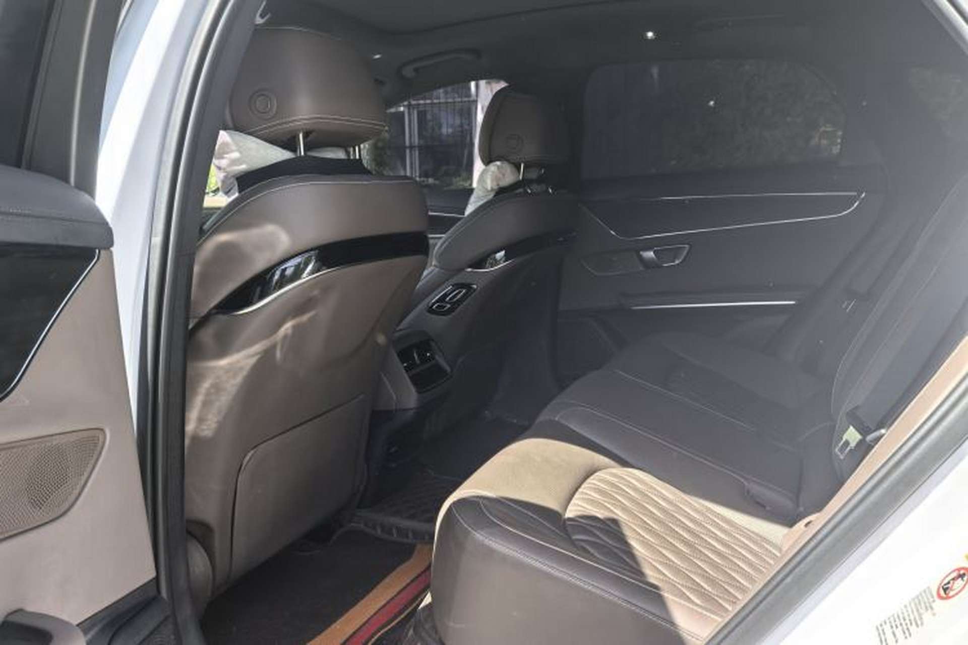 Used BYD Han 2020 EV Long-Range Deluxe Model Interior 4