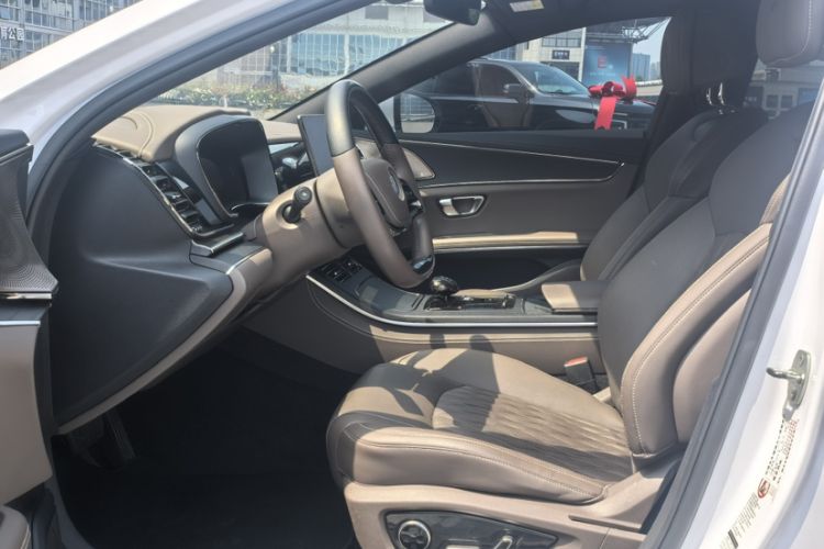 Used BYD Han 2020 DM Four-Wheel Drive Performance Edition Prestige Model Interior 4