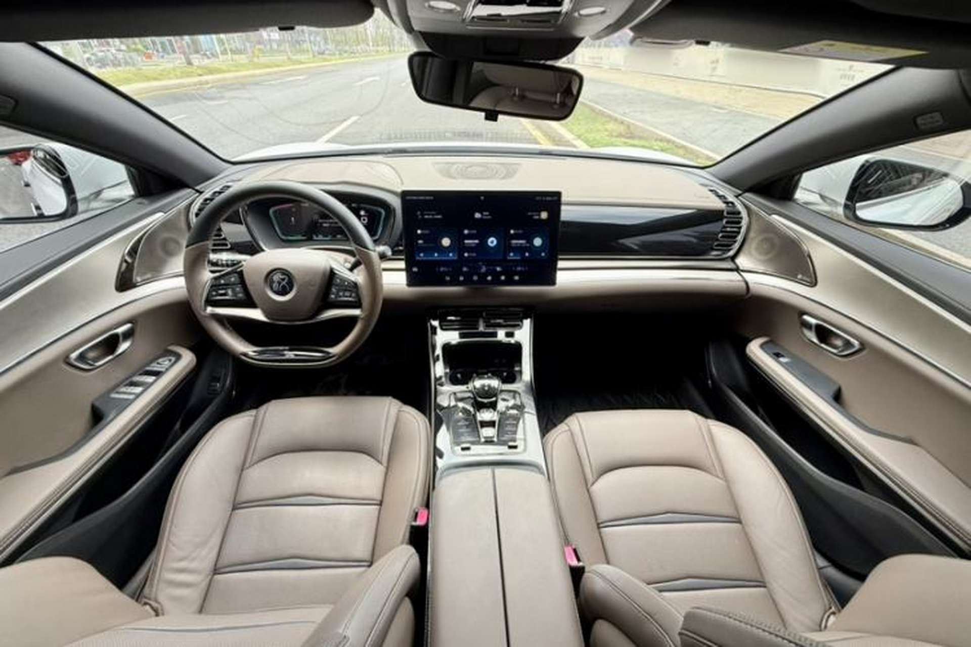 Used BYD Han 2020 EV Long-Range Luxury Model Interior 5
