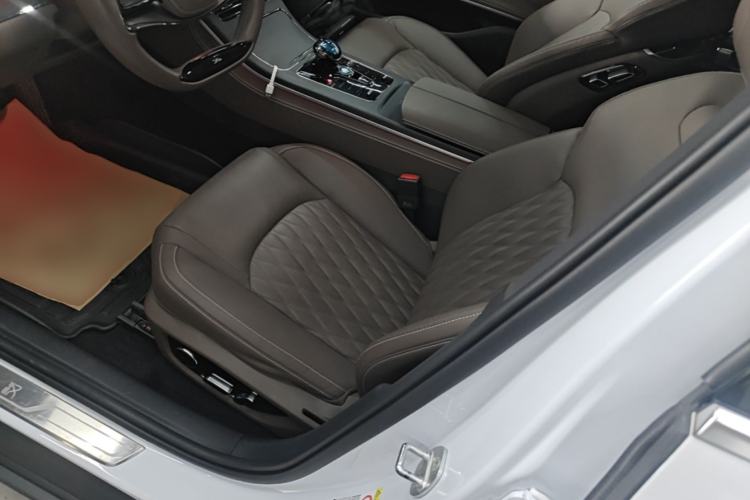 Used BYD Han 2020 EV Long-Range Deluxe Model Left Front Seat