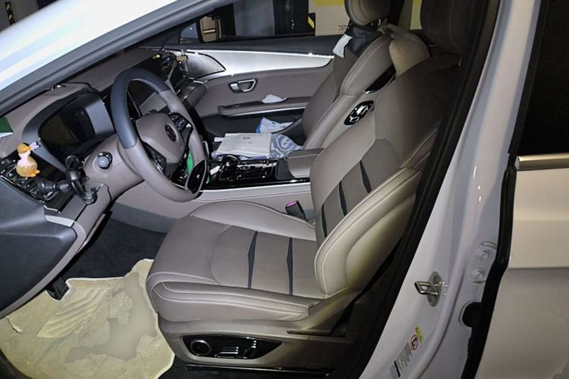 Used BYD Han 2020 EV Long-Range Luxury Model Left Front Seat
