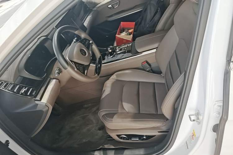 Used BYD Han 2020 EV Long-Range Luxury Model Left Front Seat