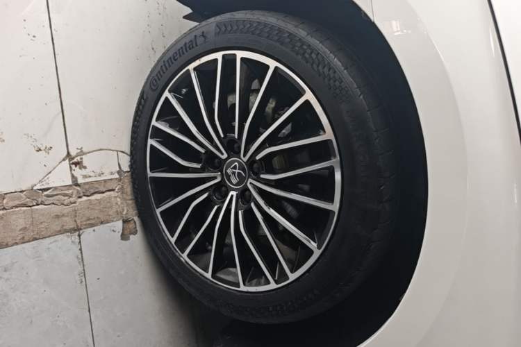 Used BYD Han 2020 DM Four-Wheel Drive Performance Edition Luxury Model Left Front Wheel Hub