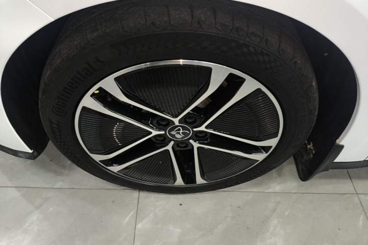 Used BYD Han 2020 EV Long-Range Deluxe Model Left Front Wheel Hub