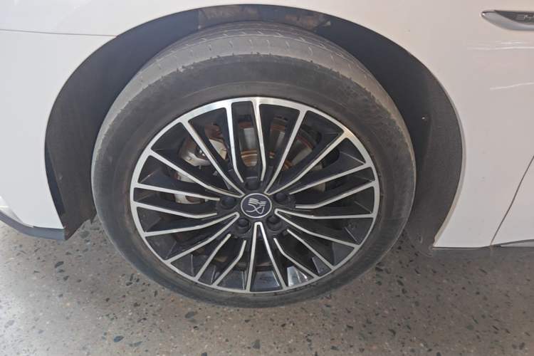 Used BYD Han 2020 DM Four-Wheel Drive Performance Edition Prestige Model Left Front Wheel Hub