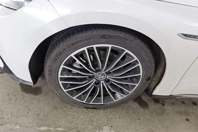 Used BYD Han 2020 EV Long-Range Luxury Model Left Front Wheel Hub