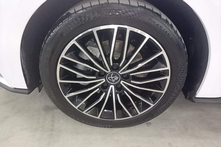 Used BYD Han 2020 DM Four-Wheel Drive Performance Edition Prestige Model Left Front Wheel Hub