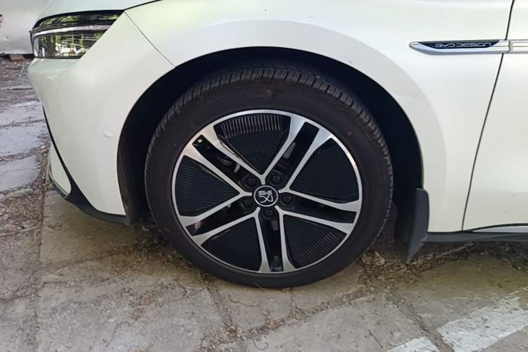 Used BYD Han 2020 EV Long-Range Deluxe Model Left Front Wheel Hub