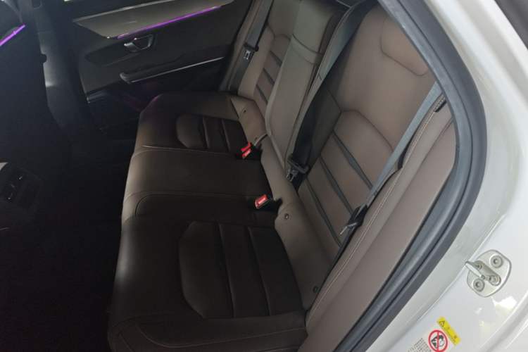 Used BYD Han 2020 DM Four-Wheel Drive Performance Edition Luxury Model Left Rear Seat
