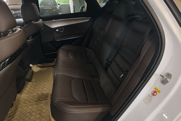 Used BYD Han 2020 DM Four-Wheel Drive Performance Edition Luxury Model Left Rear Seat