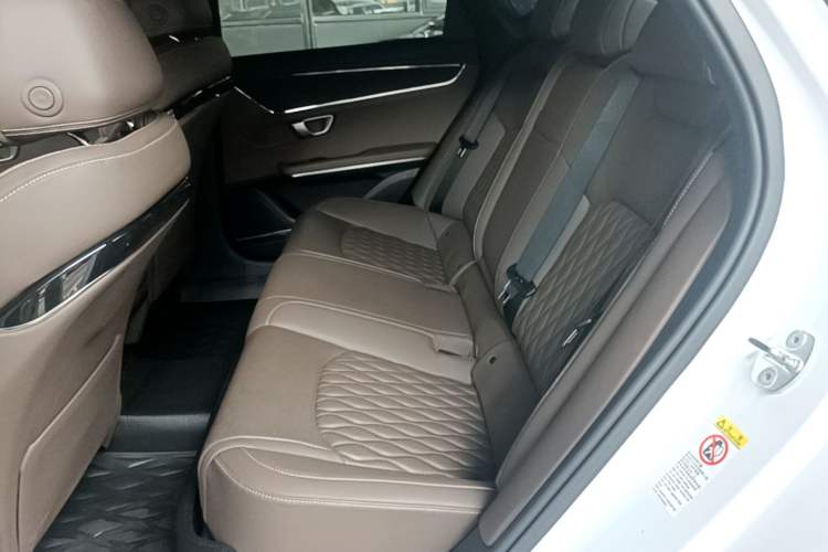 Used BYD Han 2020 DM Four-Wheel Drive Performance Edition Prestige Model Left Rear Seat