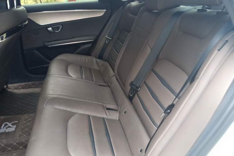 Used BYD Han 2020 DM Four-Wheel Drive Performance Edition Luxury Model Left Rear Seat