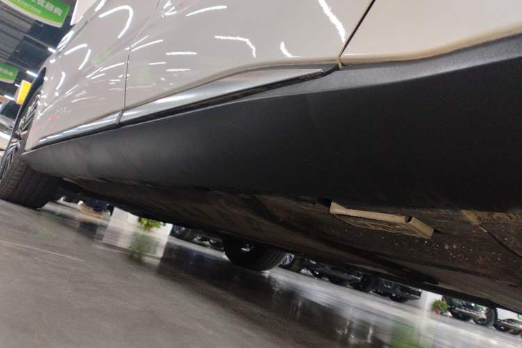 Used BYD Han 2020 DM Four-Wheel Drive Performance Edition Prestige Model Left Side Sill