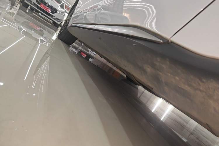 Used BYD Han 2020 DM Four-Wheel Drive Performance Edition Luxury Model Left Side Sill