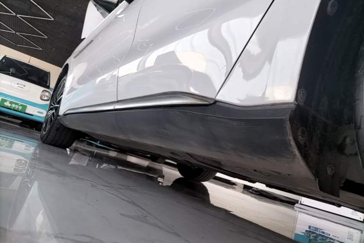 Used BYD Han 2020 DM Four-Wheel Drive Performance Edition Luxury Model Left Side Sill