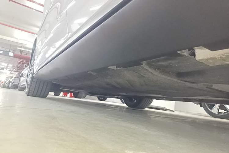 Used BYD Han 2020 DM Four-Wheel Drive Performance Edition Prestige Model Left Side Sill