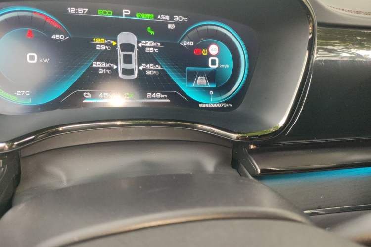 Used BYD Han 2020 EV Four-Wheel Drive High-Performance Flagship Model Odometer Close Up