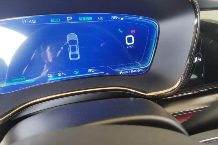Used BYD Han 2020 EV Four-Wheel Drive High-Performance Flagship Model Odometer Close Up