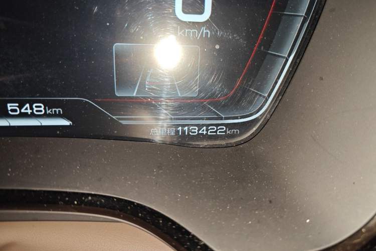 Used BYD Han 2020 EV Four-Wheel Drive High-Performance Flagship Model Odometer Close Up